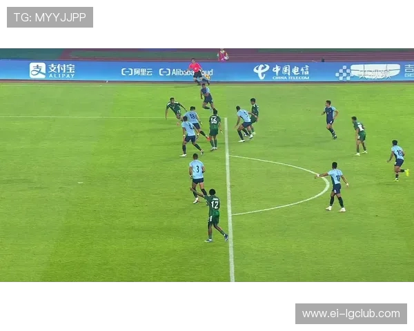 围绕以足球练腿器叫什么名字为主题全面解析训练装备选择要点技巧